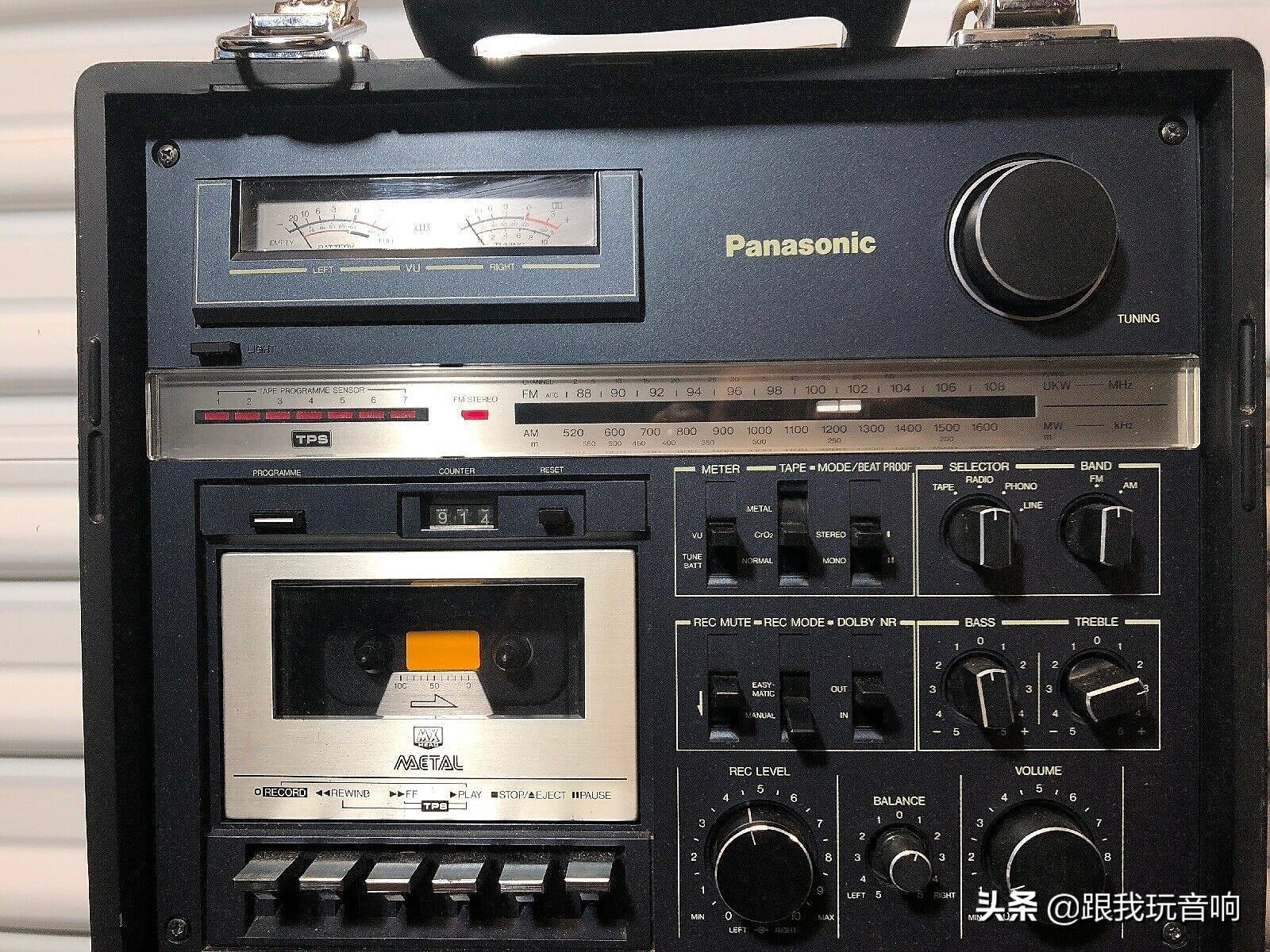 松下RX-6400也称为RX-A2可能是80年代以来最响亮的便携式音响