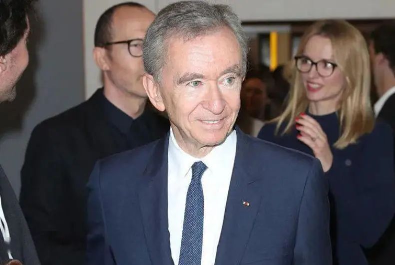 世界首富换人！闽商首富2500亿，福建首富2350亿，厦门首富530亿