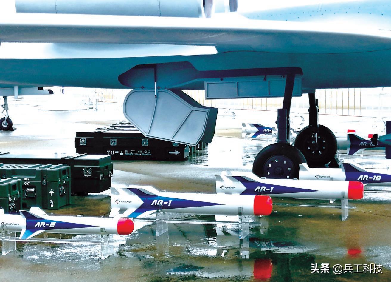 全球鹰军用无人机,最强的军用4轴无人机