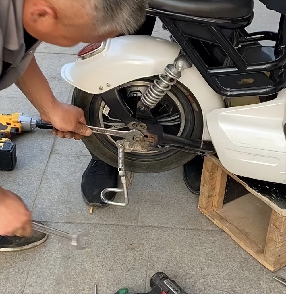 买车最重要的参数,电动汽车要不要买整车终身质保