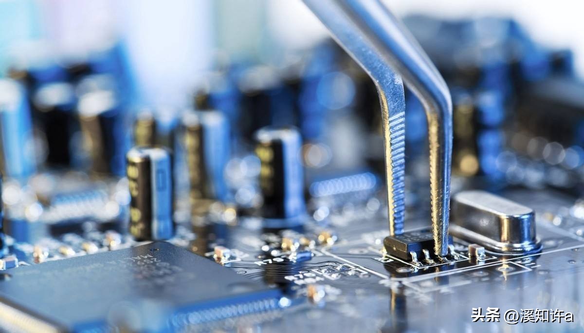 不装了，荷兰就光刻机对中国亮明态度，日媒:我们“上当”了