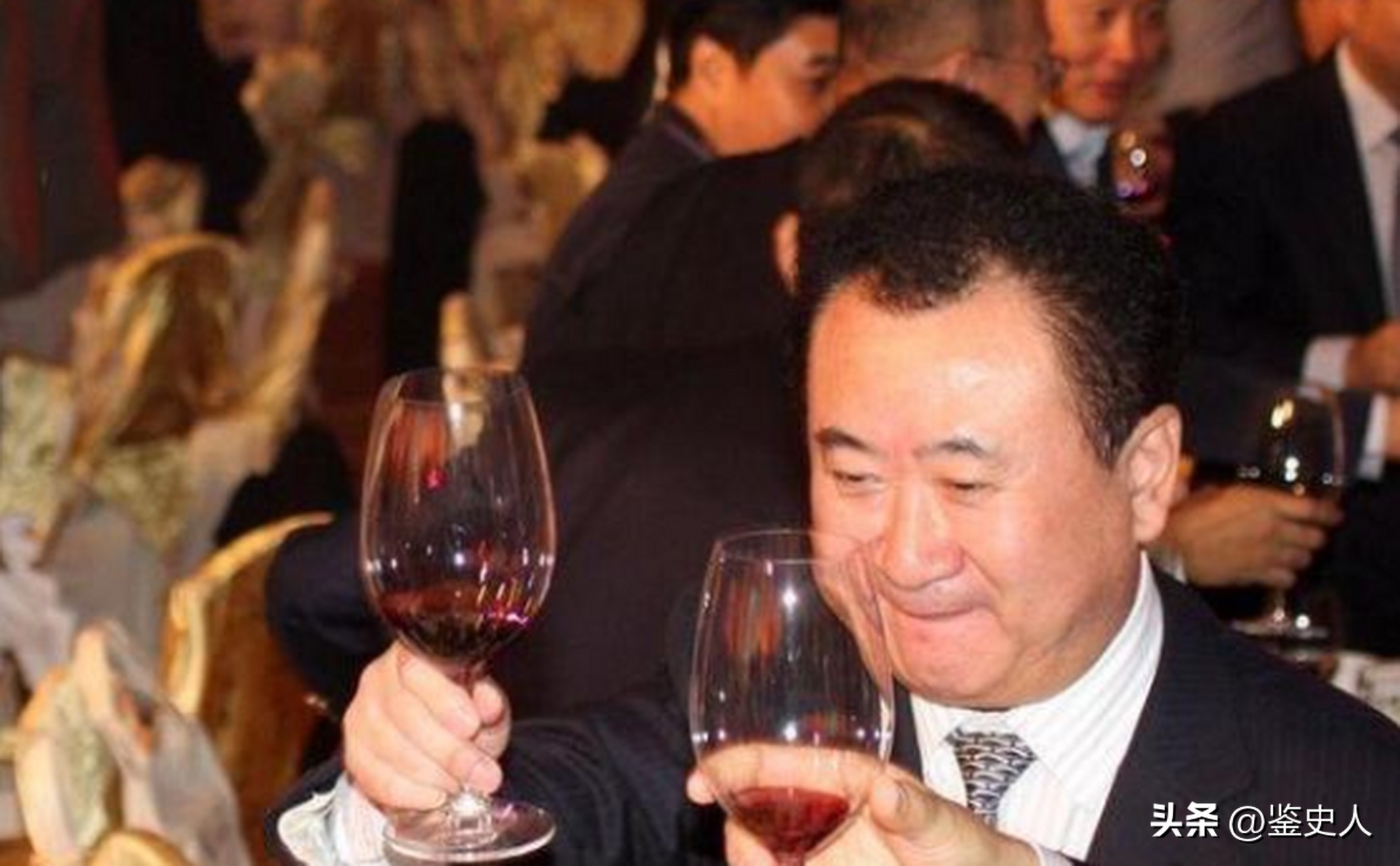 王健林的秘书年薪多少钱,王健林的私人秘书年薪