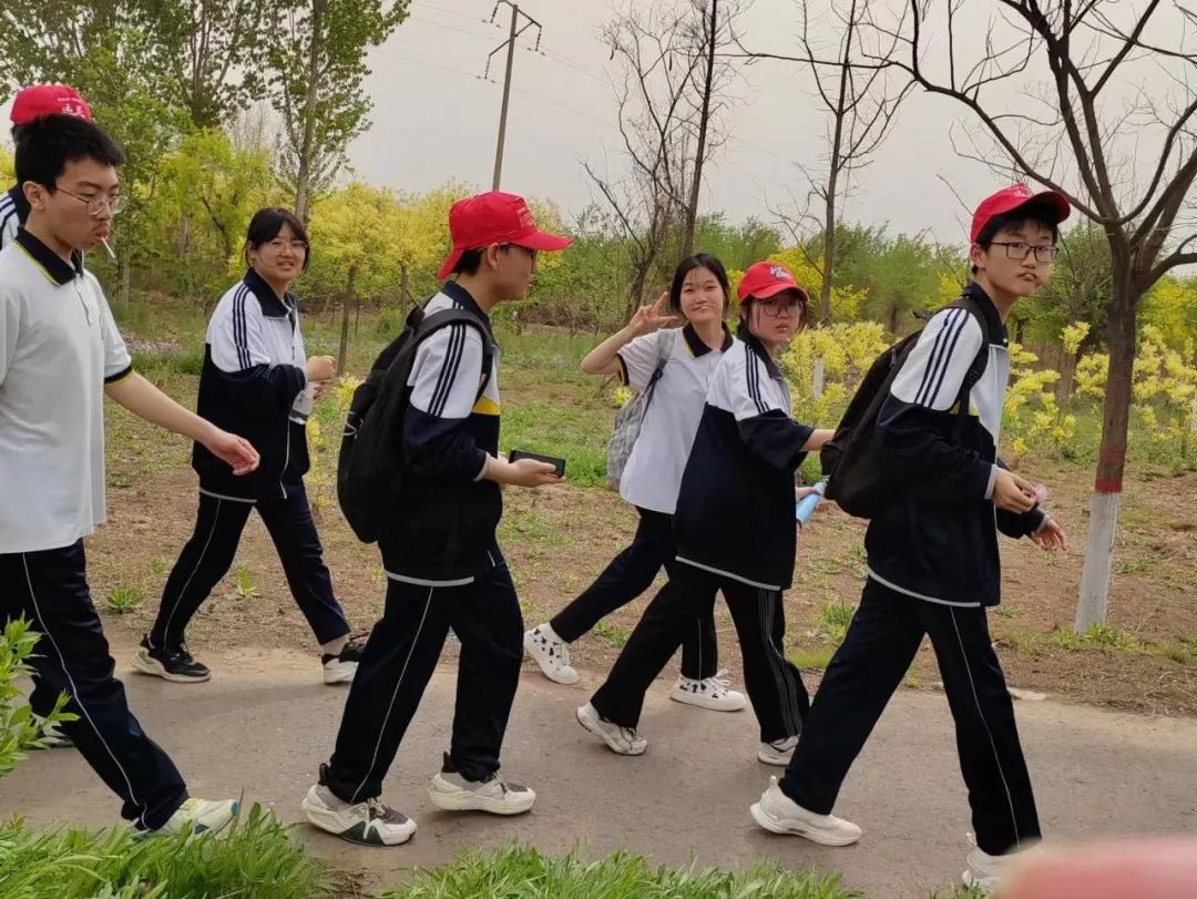 关爱学生幸福成长读书美篇,肥乡一中2021远足活动