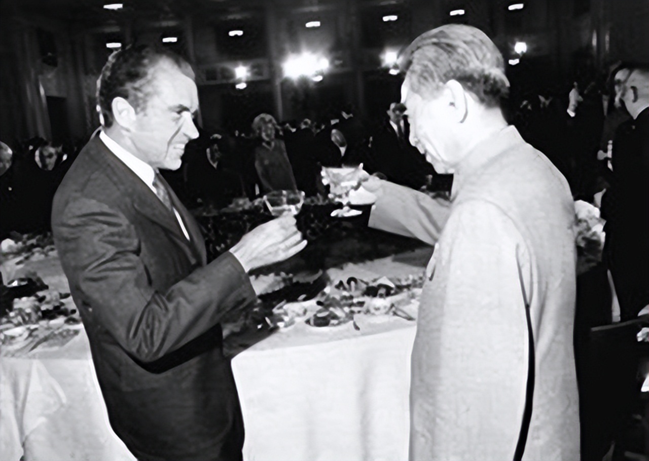 尼克松访华茅台回收价格,1971年尼克松访华喝的什么茅台