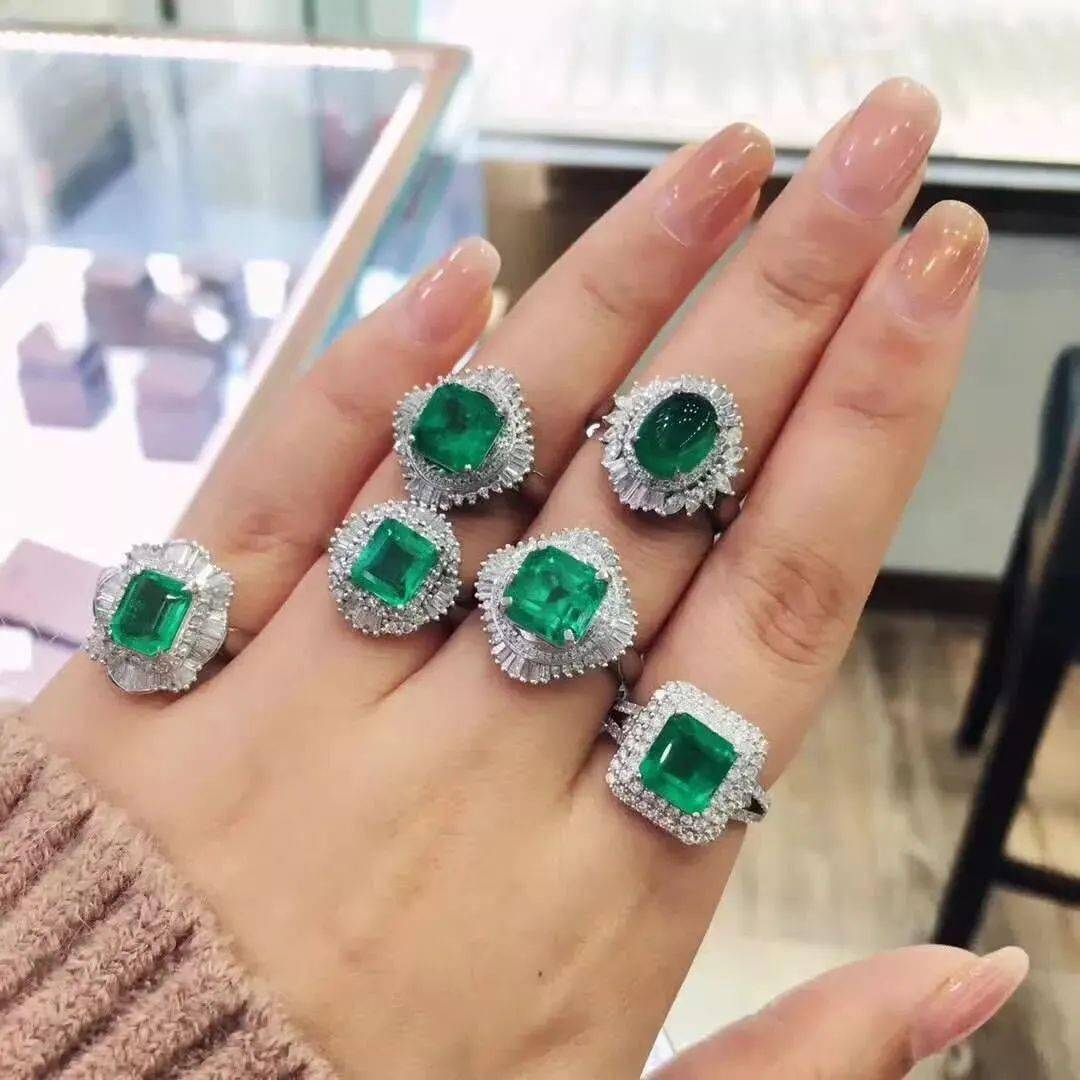 戴蜜蜡泡温泉,戴蜜蜡洗澡