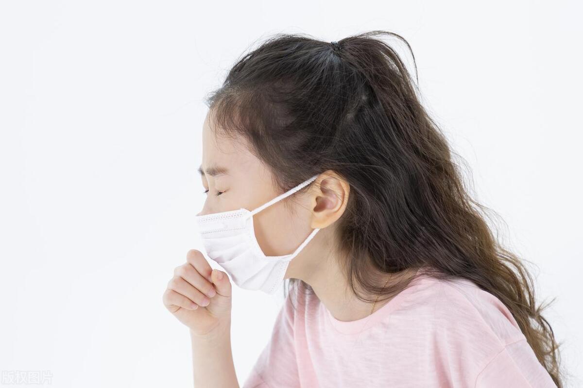 小孩咳嗽中医怎么治最有效,晚上咳嗽厉害白天咳嗽轻中医解释