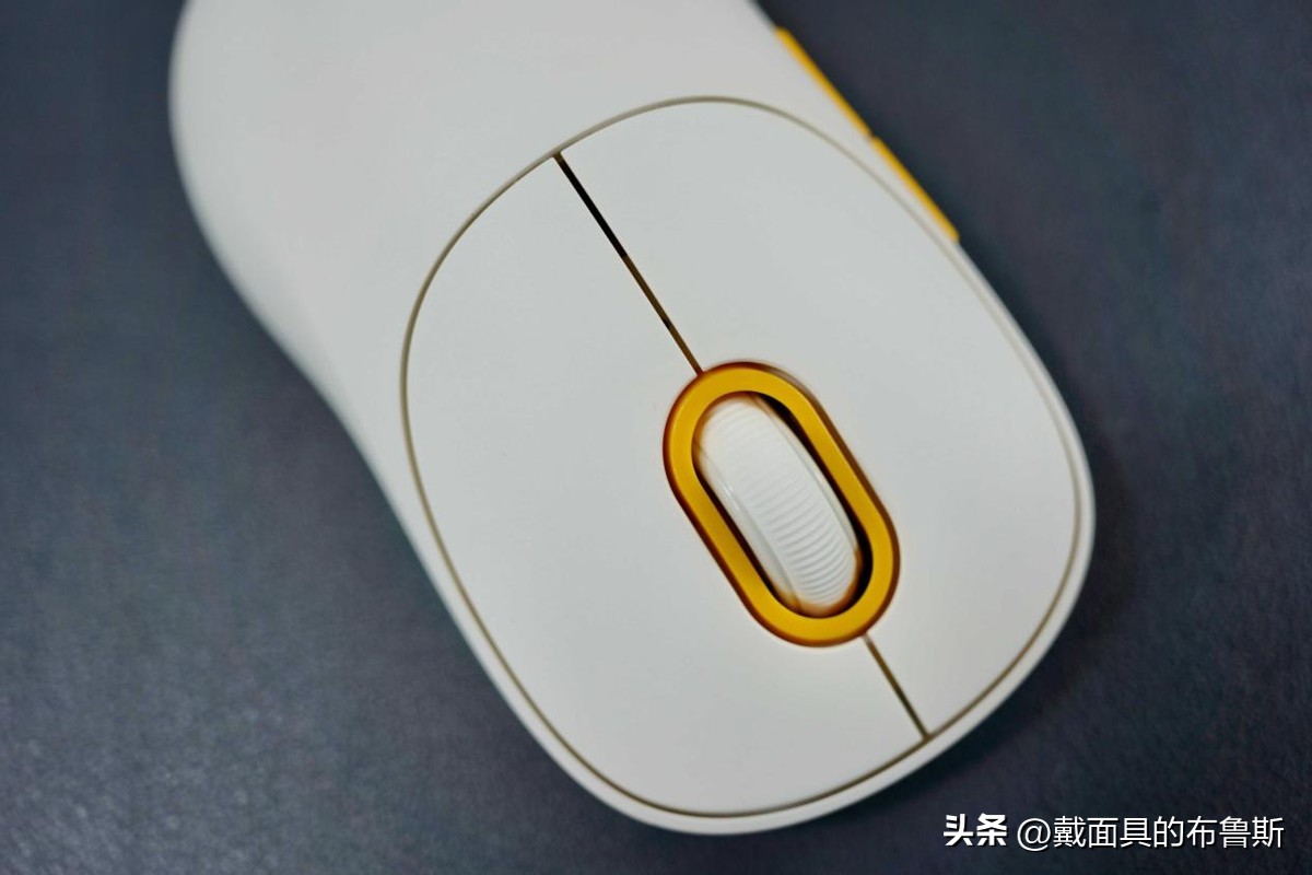 多彩鼠标m618闪蓝光,多彩鼠标m618评测