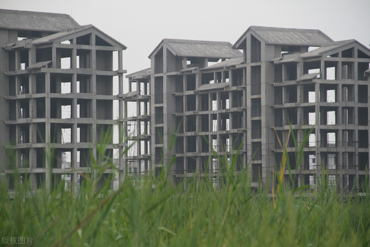 烂尾房的房贷还需要继续偿还吗,2022年烂尾楼可以先不交房贷吗