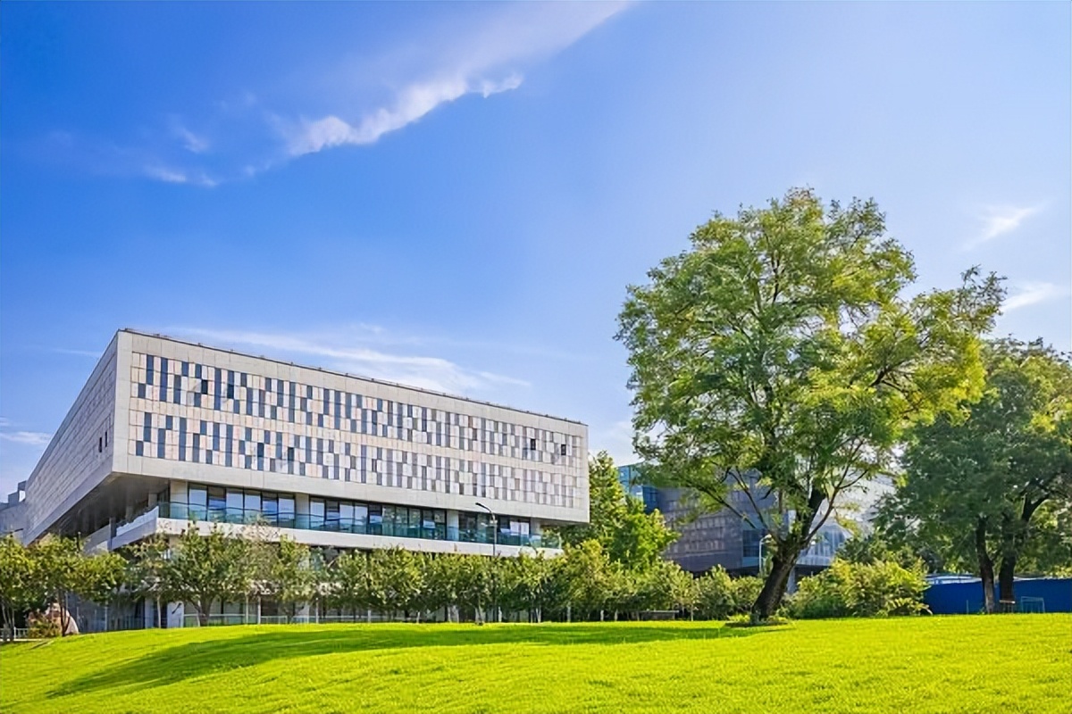 中国最自由的大学,是它。