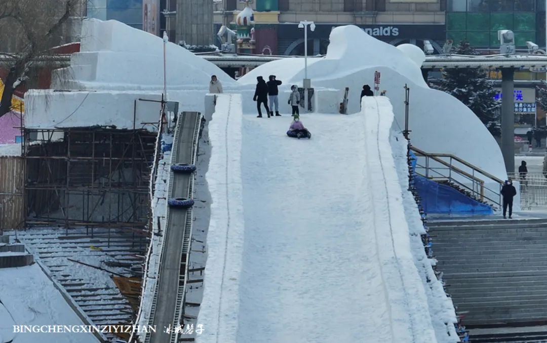 哈尔滨冰雪嘉年华营业时间,哈尔滨体育公园冰雪嘉年华