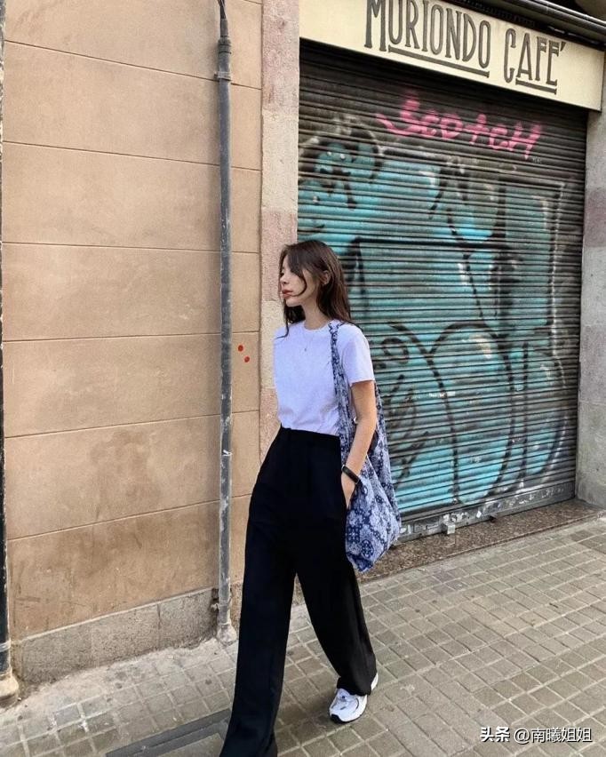 为什么现在女人都穿瑜伽裤,为什么不建议女生穿瑜伽裤