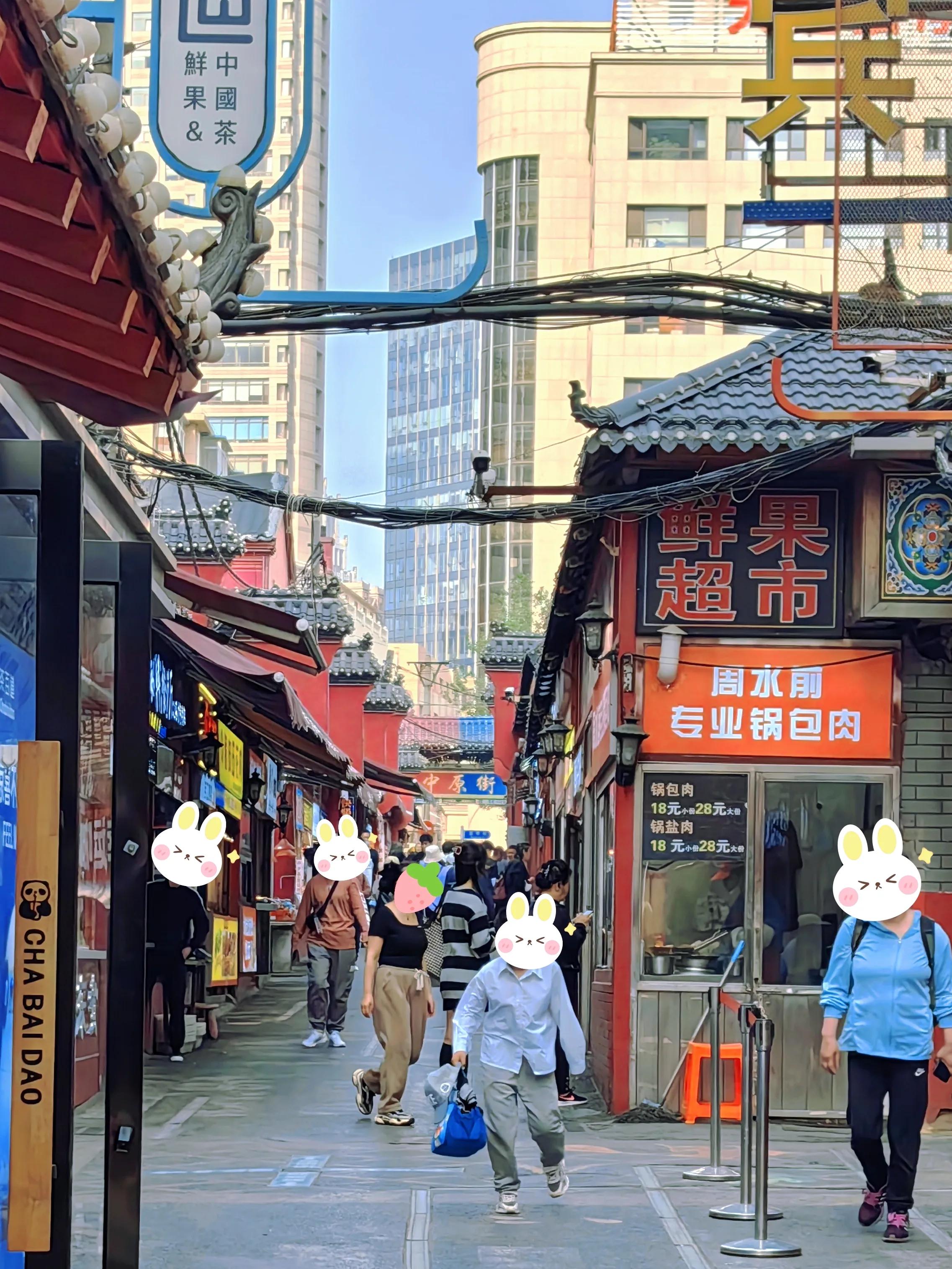 大连火车站夜市最好的小吃街,大连打卡小吃街