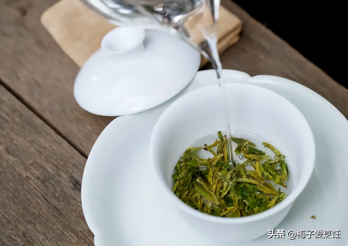 泡茶为什么要自己倒两杯,泡茶时怎样才能泡好一杯茶