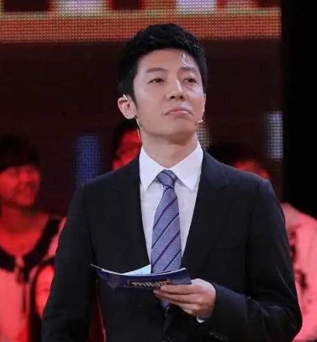 谢娜为什么会被何炅三次直呼其名,46岁的谢娜现在怎么样了