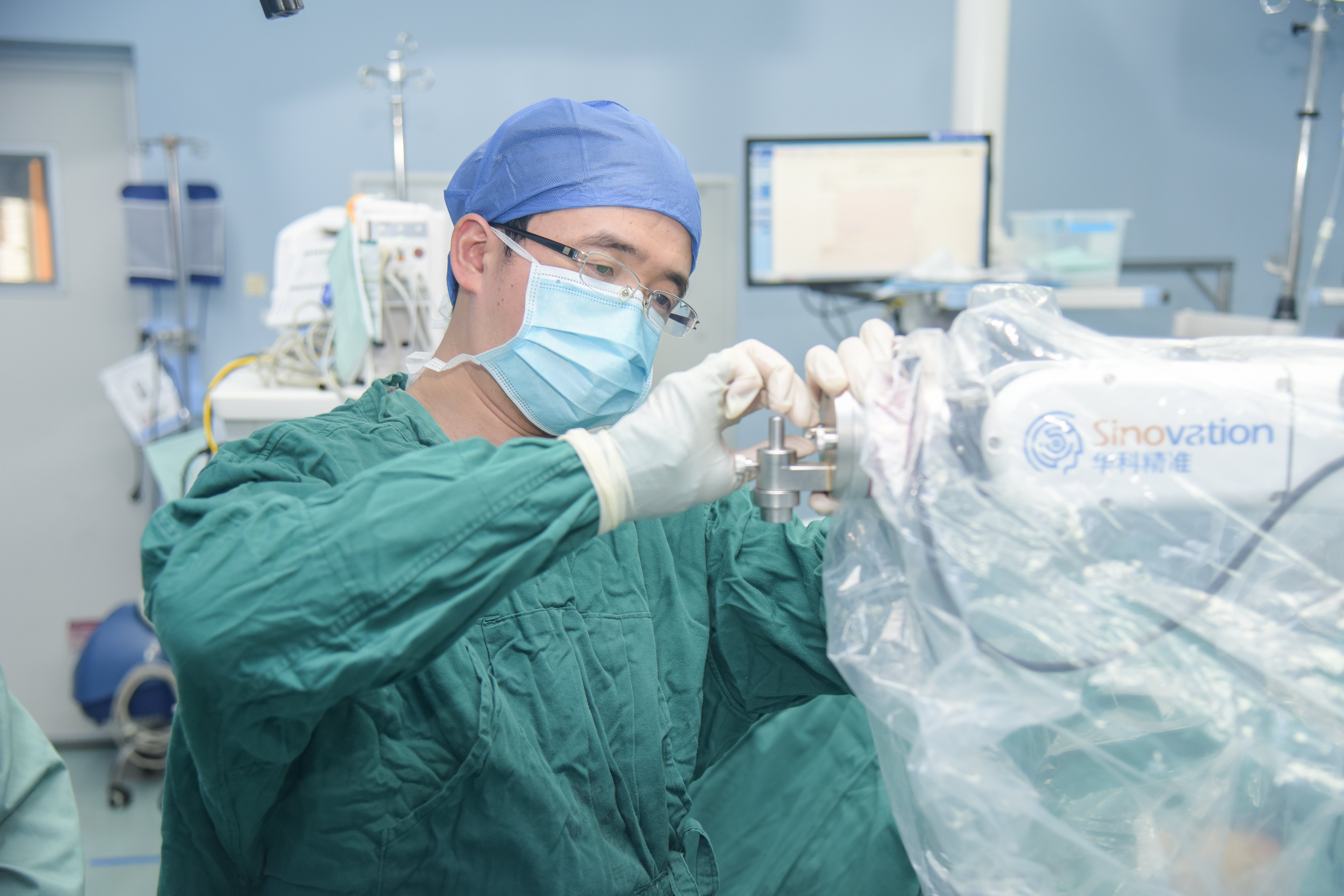 湖南脑科医院癫痫手术恢复视频,脑科手术机器人