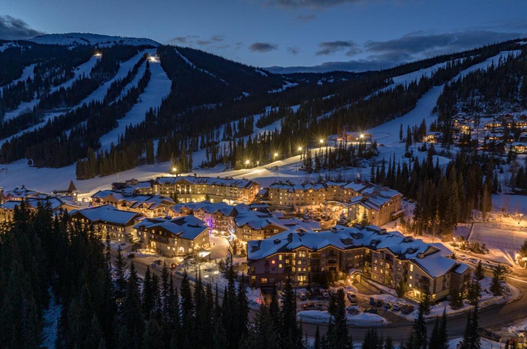 温哥华滑雪场完整视频,加拿大滑雪场几月开始