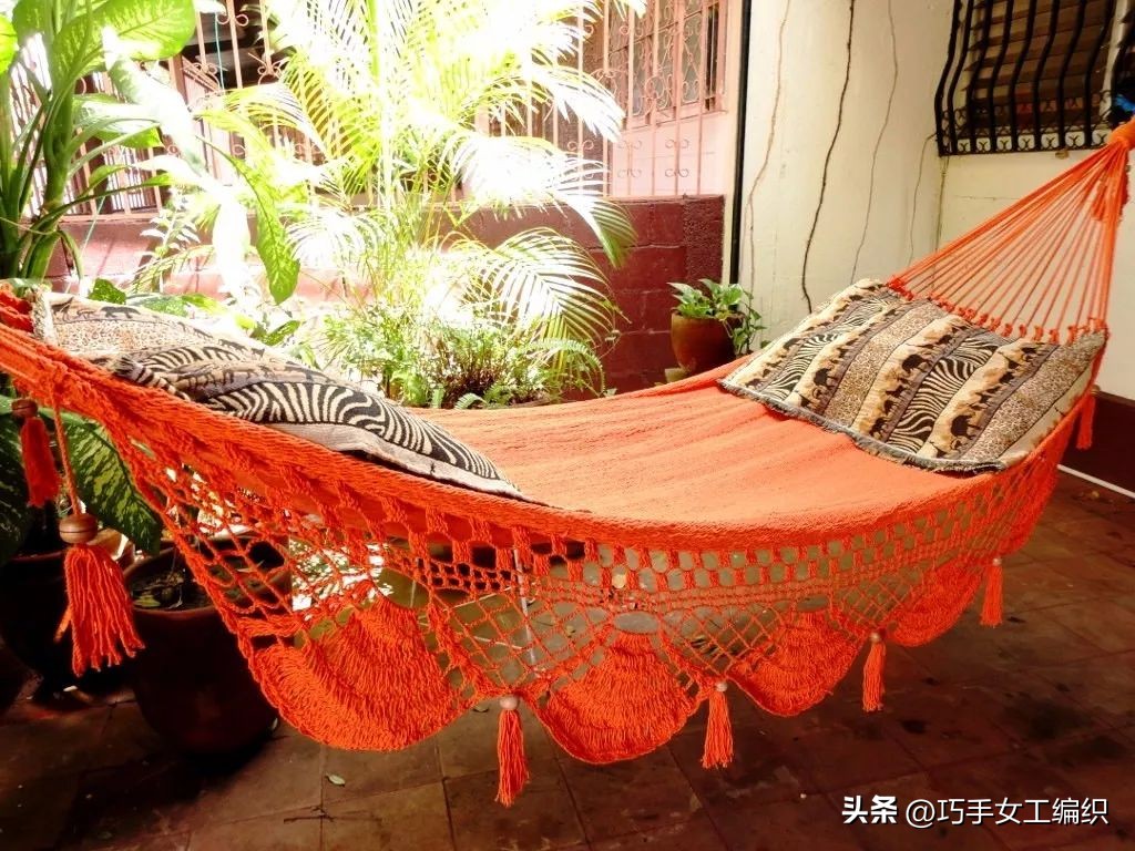 别再只会钩床罩，钩一张这样的吊床简直好用到你不信