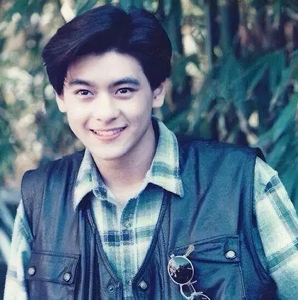 不老男神林志颖出车祸后怎么样,不老男神车祸现场