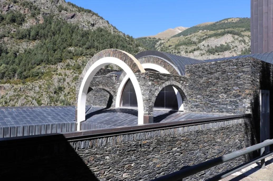 西班牙鬼才建筑师的梦幻世界,西班牙鬼才