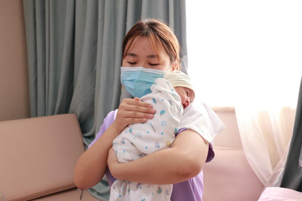 天津坤如玛丽妇产医院：5.12国际护士节@人间最美的天使谢谢你