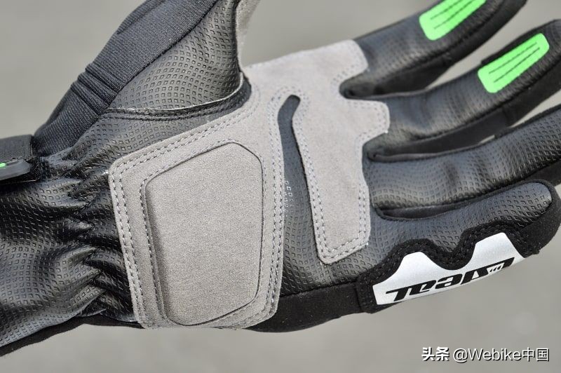 非常实惠又好用的一款手套,热销冬季款手套