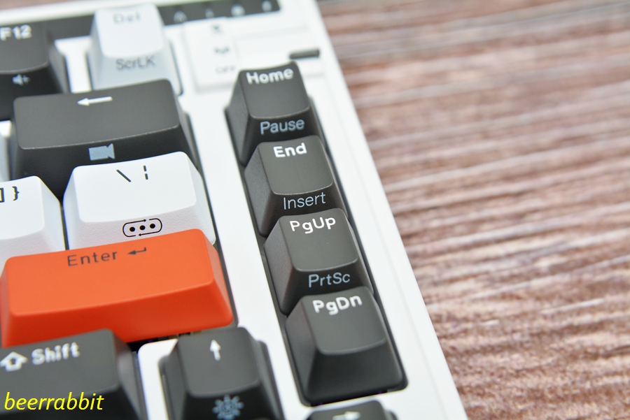 珂芝k75ttc烈焰紫,k75珂芝ttc快银轴是性能版吗