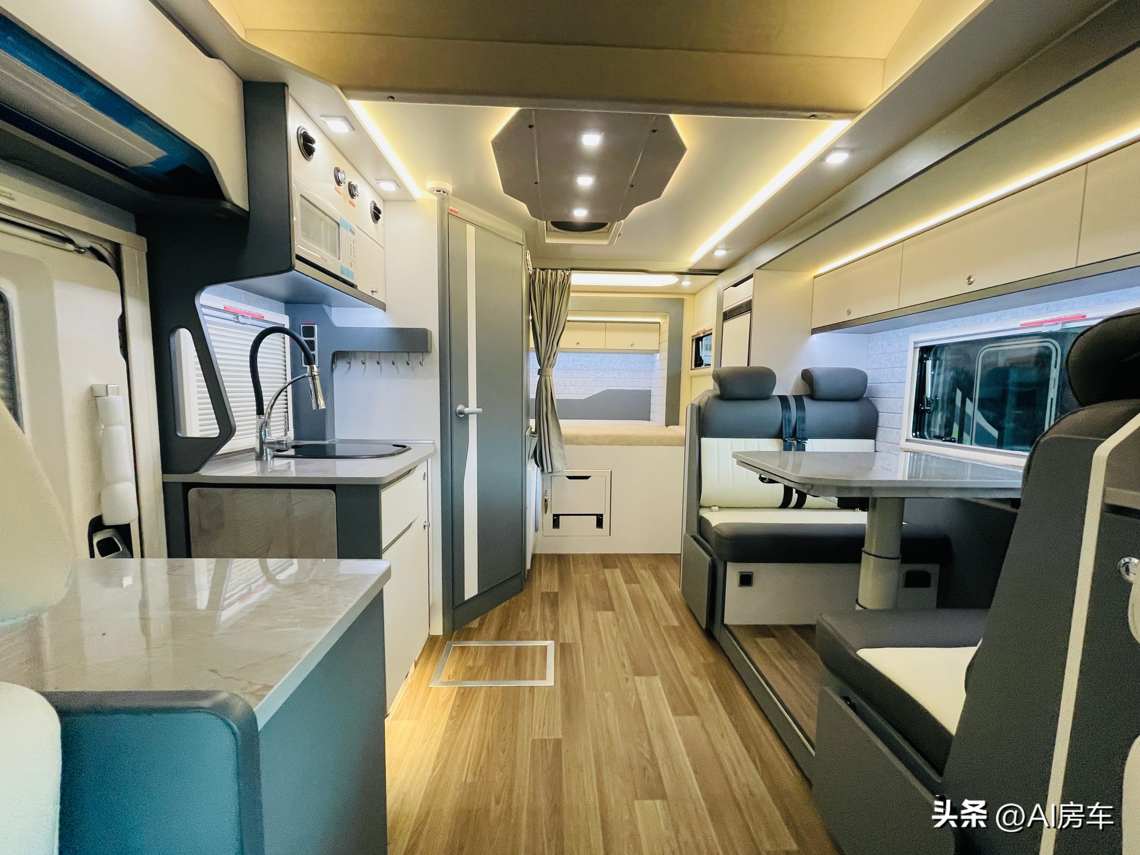 戴德E途SE双拓展房车,22款戴德e途plus双拓展房车