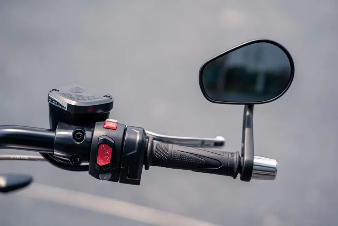 凯旋火箭3优缺点,火箭凯旋3新款试驾