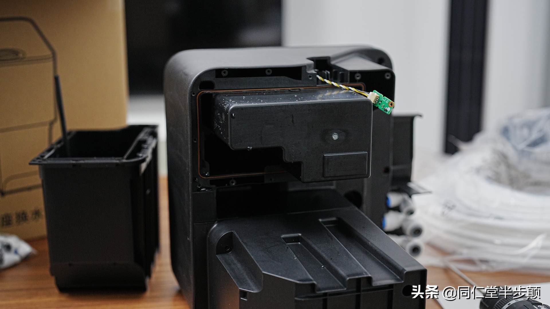 自动洗拖吸一体的扫地机测评,自清洁吸拖一体扫地机器人