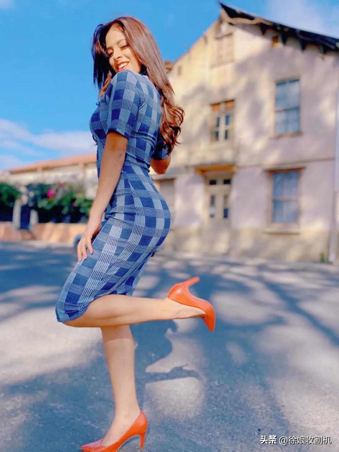 秋天穿搭时尚高跟鞋,夏天火了一种穿搭叫连衣裙高跟鞋