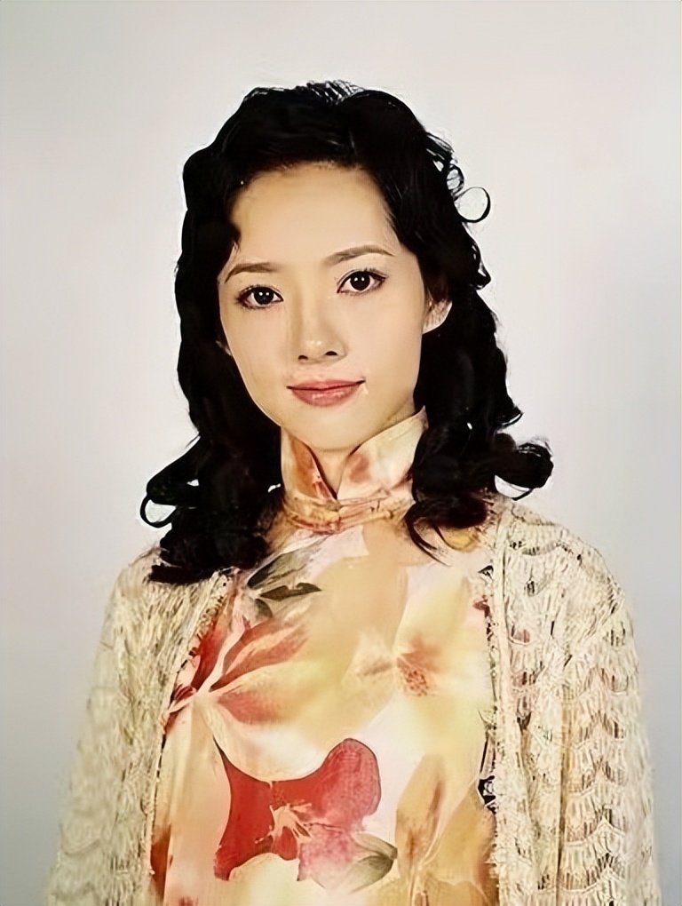 郭碧婷自己选的路跪着也要走完,郭碧婷goyard