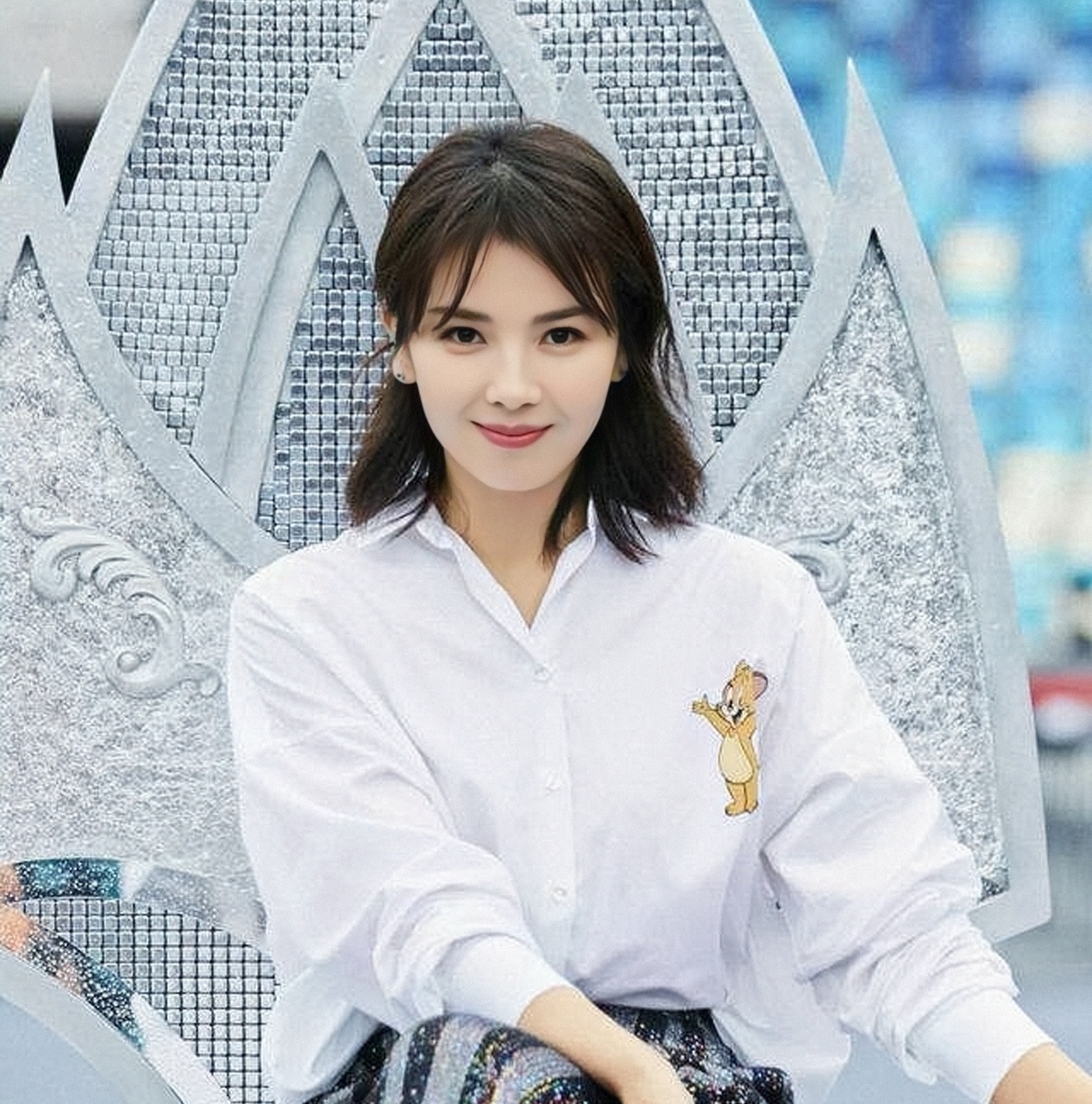 气场不对别硬演“女干部”，2部热播剧5位女演员一比较，差距不小