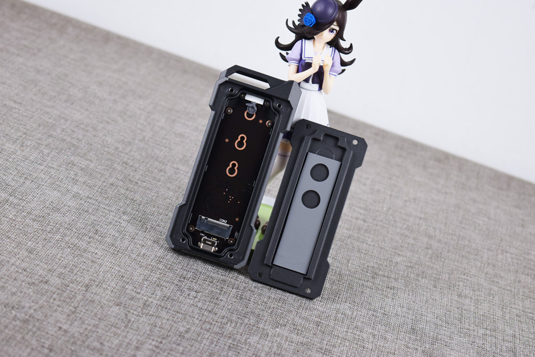 华硕tuf硬盘盒散热怎么样,华硕tuf铠甲固态硬盘盒