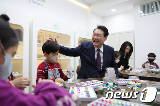 51岁韩国第一夫人,50岁韩国第一夫人靠美貌火了