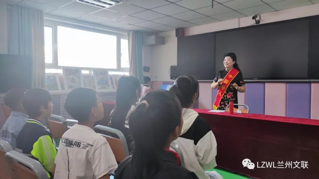 文联志愿者活动,文联志愿者服务进农大