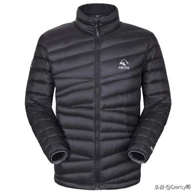 加拿大鹅北面始祖鸟,北面和始祖鸟哪个更有性价比