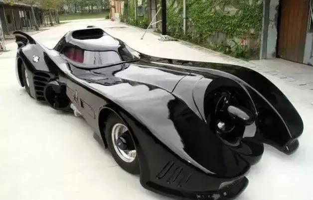 周杰伦1600万的车,周杰伦的飞机和30辆跑车