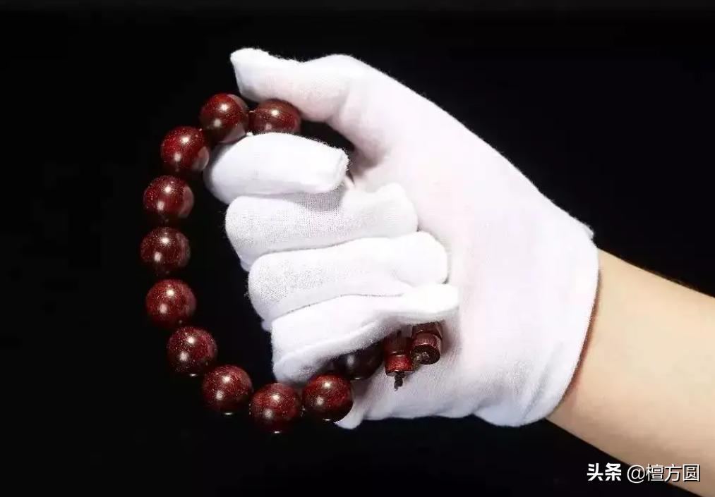 木手串发黑了怎么补救,手串发黑怎么处理小叶紫檀