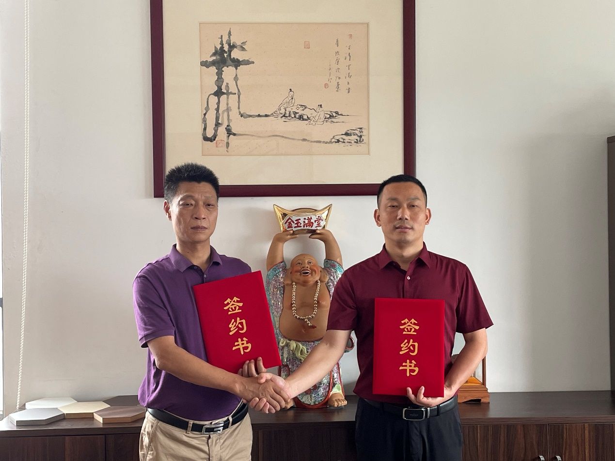 涂佳辰始终如一‘专精细’，与正华洋强强联手