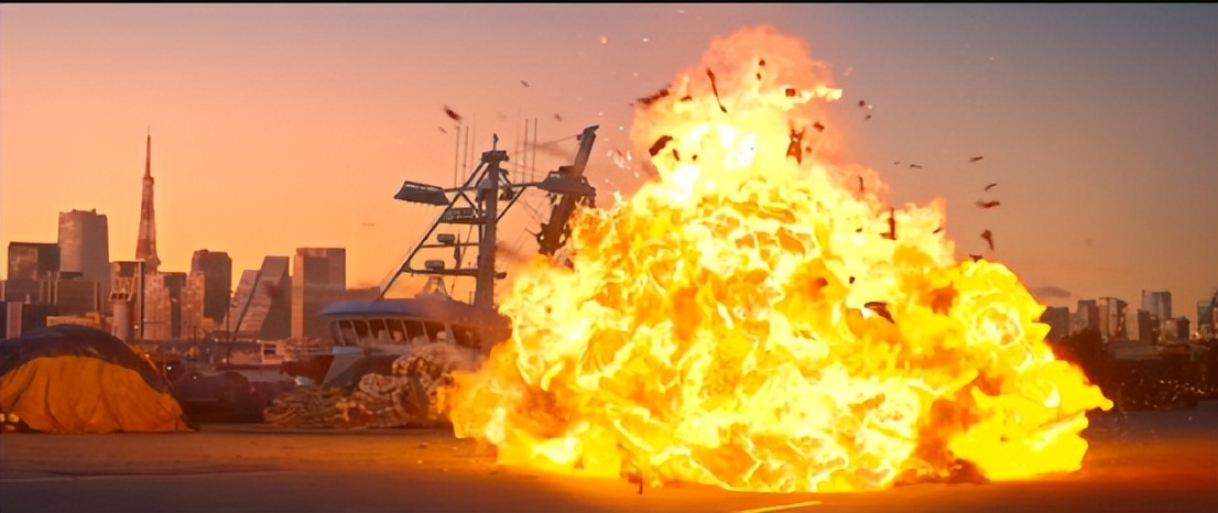 这部“R级片”，票房已破15亿，细扒这部电影，剧情画面太抓眼球