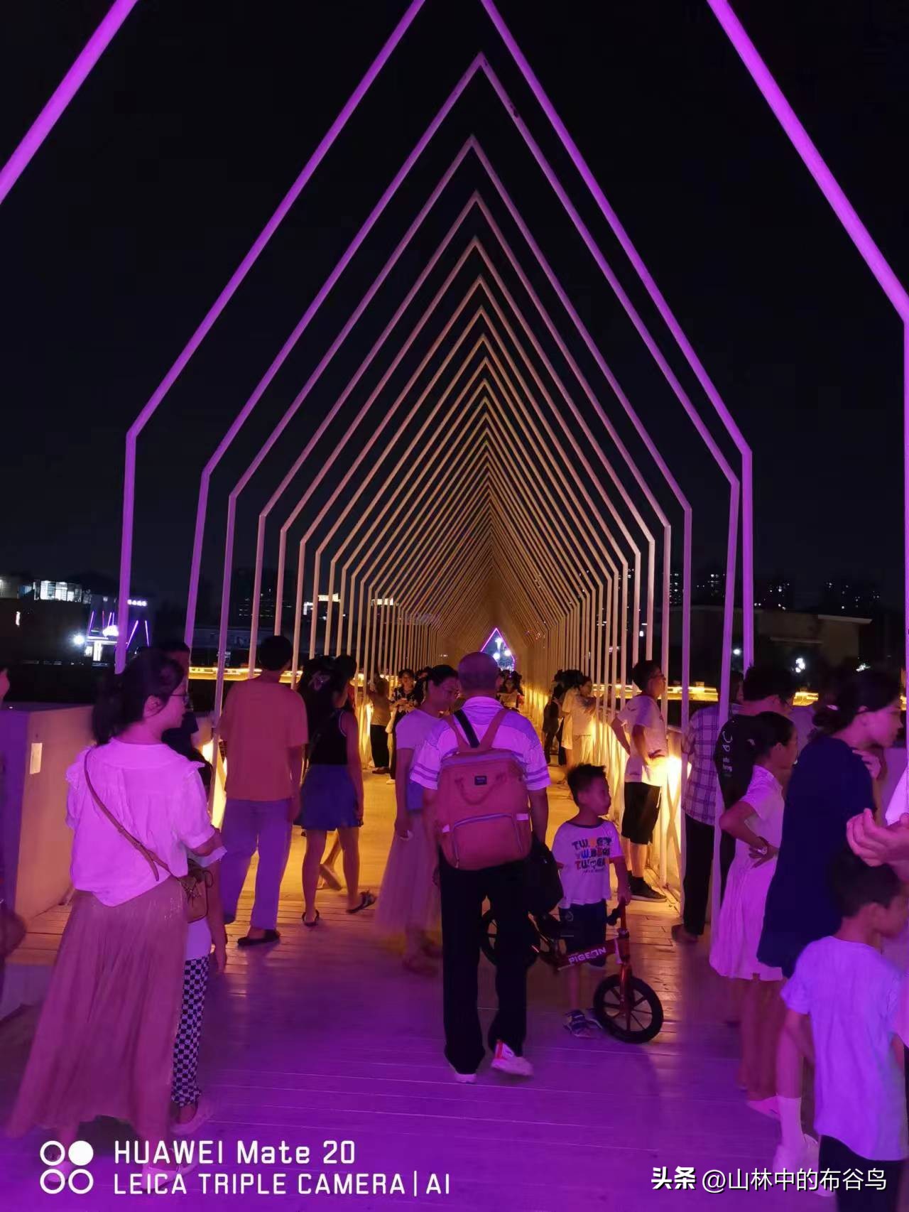 北海外沙娱乐会所,北海外沙岛饰品店