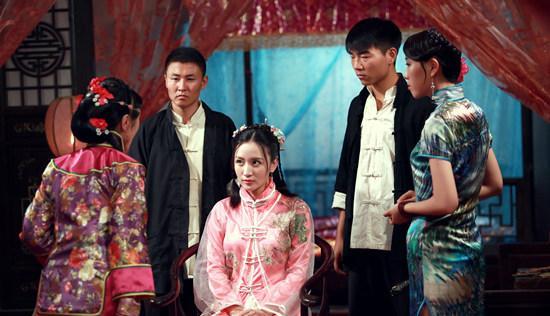 鍗佷節骞村墠浠栨姏寮冧簡浜茬敓濂冲効,鍗佷節骞村墠濂规姏寮冨弻鑳炶儙