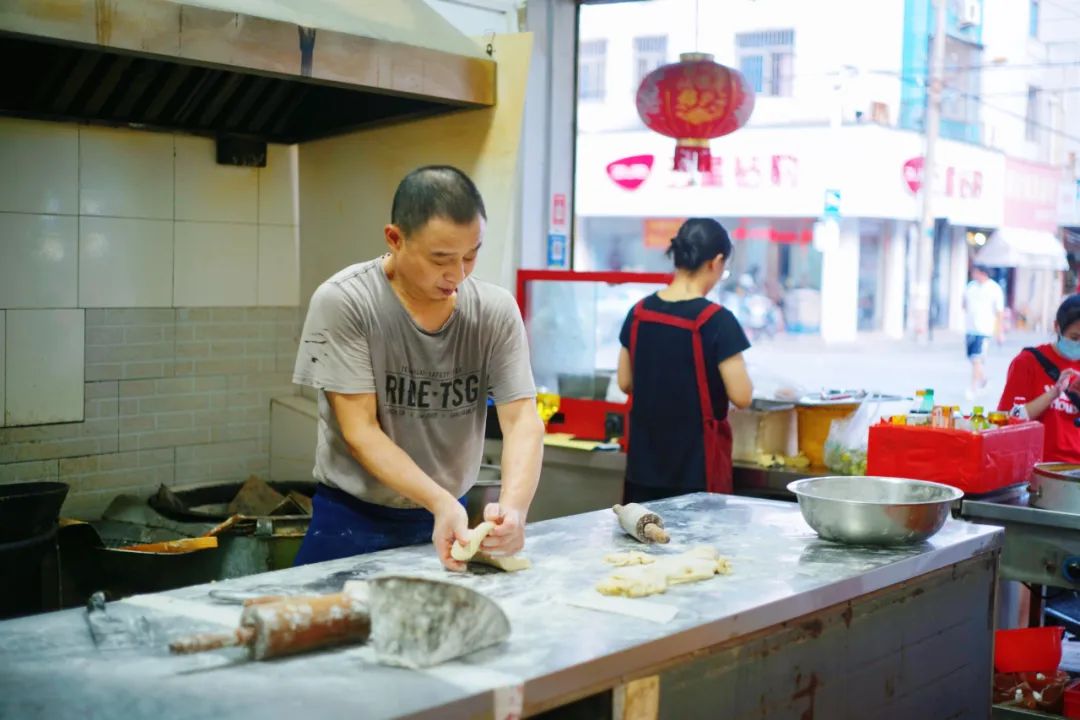 真吃不下了,这个靠海吃海的小县城怎么就能这么好吃