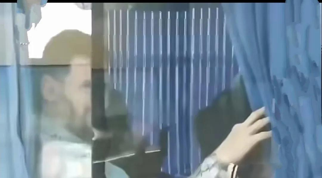 梅西来了完整视频,狂热球迷冲进球场梅西