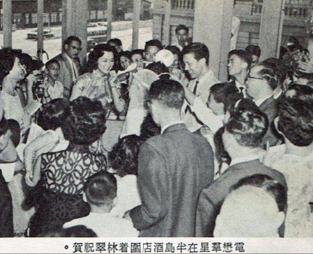 恋人妻、追青霞、混黑道、建豪宅，“武侠片之父”的江湖往事……