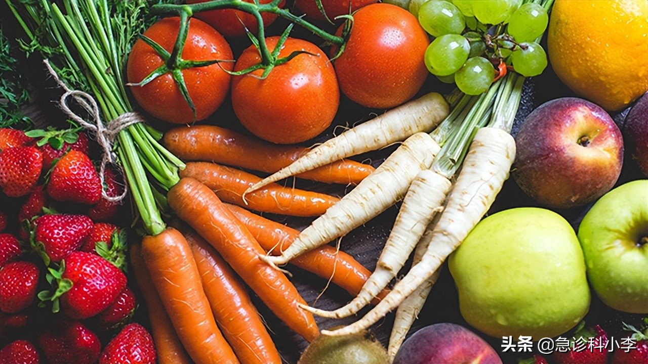 晚上睡觉嘴巴总发干是真的缺水吗,为什么夜晚睡觉嘴巴干