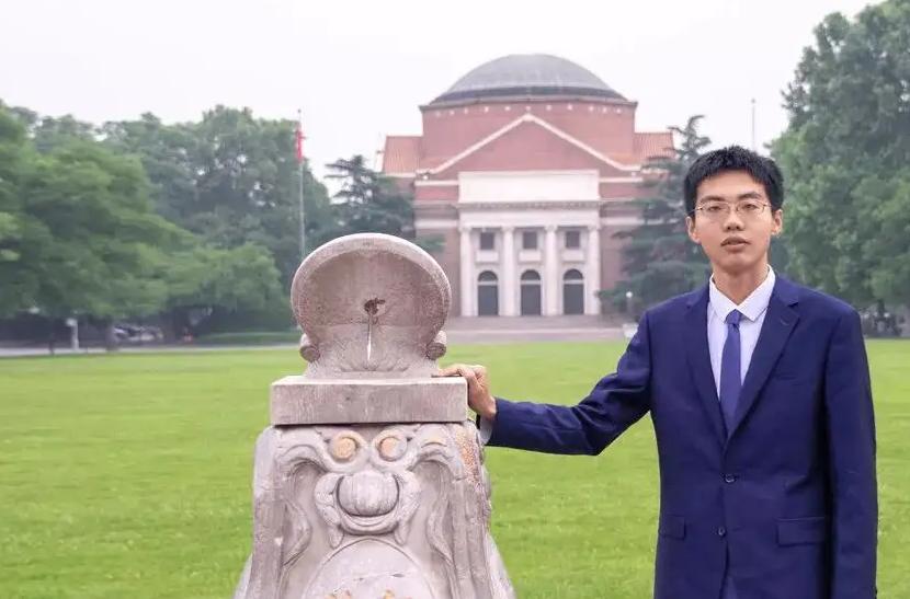 院长也要“敬三分”，清华学生会主席火了，选拔苛刻但地位不一般