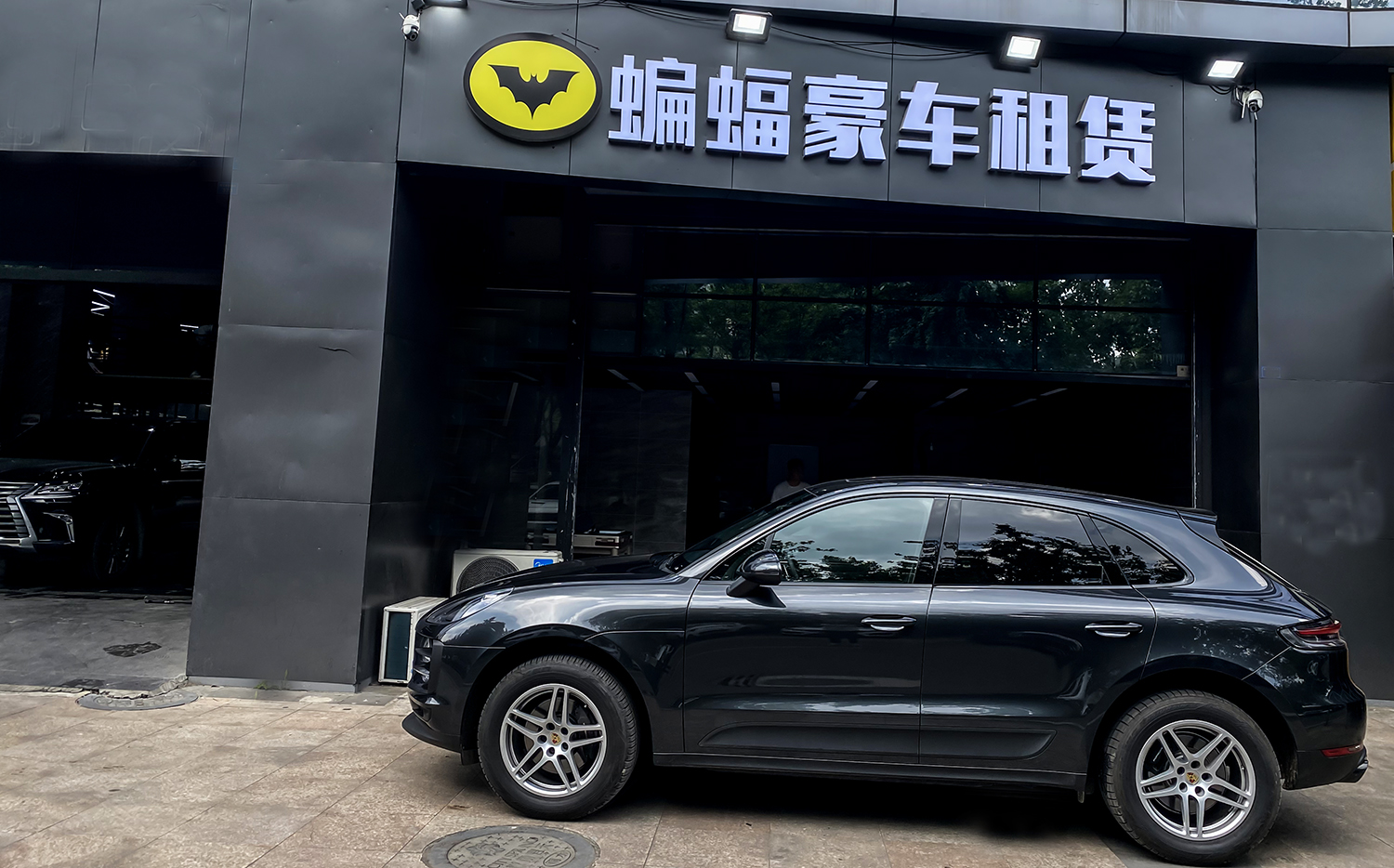 保时捷macan成都最低售价,上海保时捷macan租一天多少钱