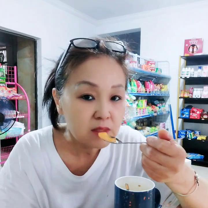 女人富养自己最好的方式,女人要富养自己一段话