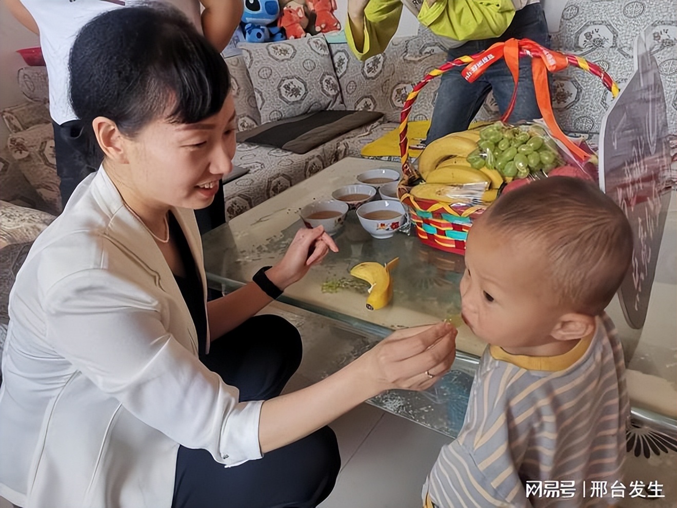 公益活动孤儿姐弟,河北龙凤胎姐弟早产爱心募捐